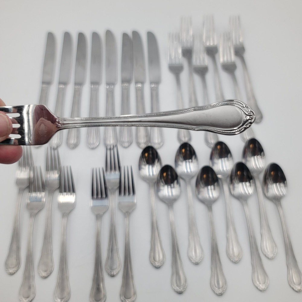 30pc Hampton Silversmiths Lauren Frosted Stainless Flatware Set Beaded Border